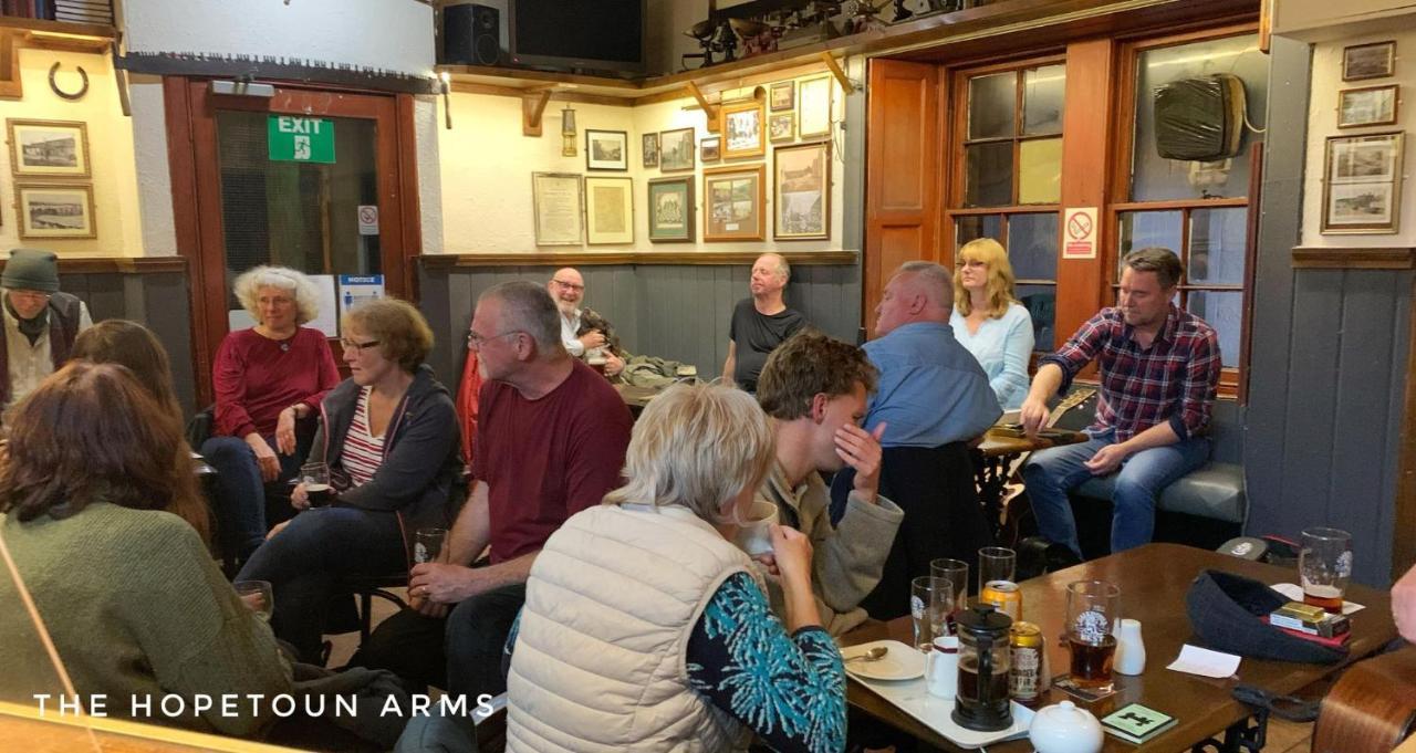 The Hopetoun Arms Hotel Leadhills Esterno foto