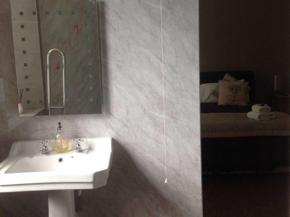 The Hopetoun Arms Hotel Leadhills Esterno foto